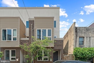 618 N American St, Philadelphia, PA 19123