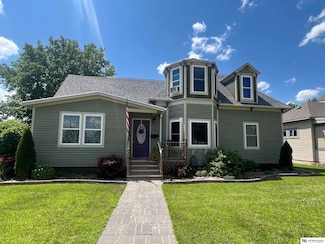 309 N Cherry St, Valentine, NE 69201