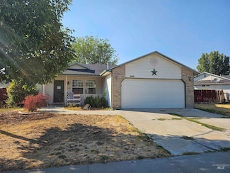 885 Partridge Dr, Mountain Home, ID 83647