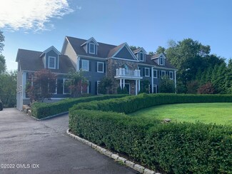 19 W Hill Rd, Stamford, CT 06902