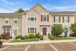 19 Haverford Ct Unit 4, Freehold, NJ 07728