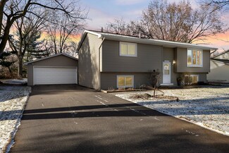 5319 Anderlie Ln, Saint Paul, MN 55110