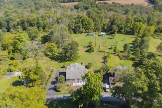 14 Towpath Rd, Port Murray, NJ 07865