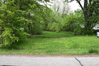 38199 Murdick Dr, New Baltimore, MI 48047