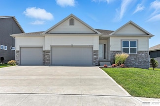 8014 N 167th Ave, Bennington, NE 68007