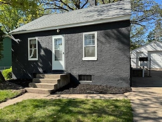 517 Adams St, Anoka, MN 55303