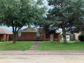 5126 Wesley Chapel Ln, Dallas, TX 75236