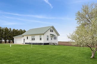 3315 Quonset Ave, Walker, IA 52352