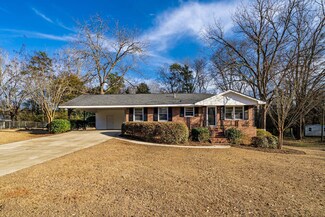 409 Crestview Dr, Eatonton, GA 31024