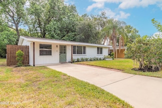 112 Mason Park Dr, Daytona Beach, FL 32117