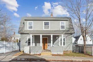 42 Highland Ave, Old Orchard Beach, ME 04064