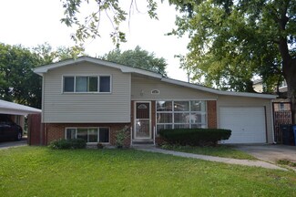 304 Oak Ridge Ave, Hillside, IL 60162