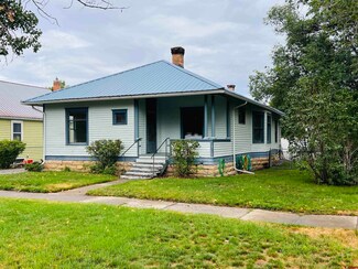 737 S 2nd St, Montrose, CO 81401