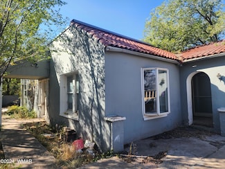 240 S 1st Place E, St. Johns, AZ 85936
