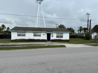 5713 Candlewood St, West Palm Beach, FL 33407