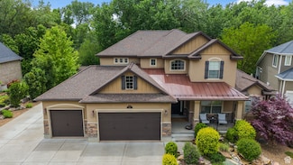 69 W Grove Creek Cir, Farmington, UT 84025