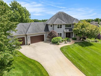 1218 S Honeybee Ct, Warsaw, IN 46580