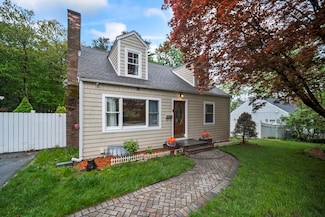 190 Main St, Wayland, MA 01778