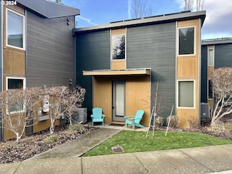 22 Mosier Creek Place, Mosier, OR 97040