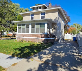 638 3rd Ave, Baraboo, WI 53913