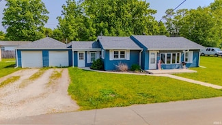 823 E North G St, Gas City, IN 46933