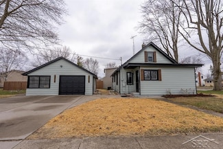 2314 Cleveland Ave, Midland, MI 48640