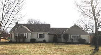 8260 Roswell Rd SW Unit 13, Sherrodsville, OH 44675