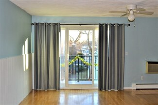 245 Lafayette St Unit 3C, Salem, MA 01970