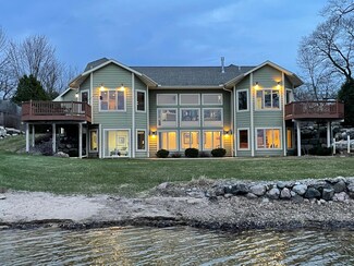 21404 S Lake George Dr NW, Cedar, MN 55011