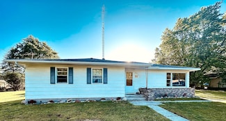 2346 Main St, Manistee, MI 49660
