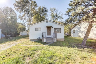 657 N 39th St, Belleville, IL 62226