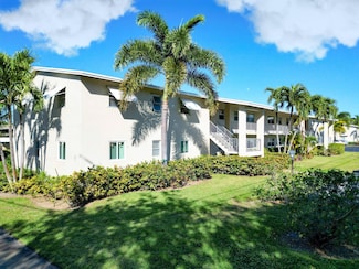 301 Circle Dr S Unit 103, Boynton Beach, FL 33435