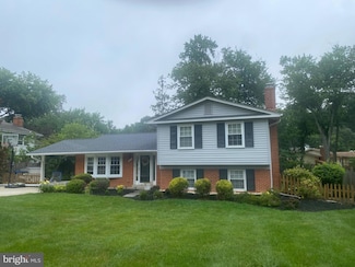 8812 Higdon Dr, Vienna, VA 22182