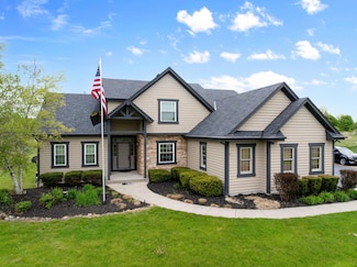 1629 Swallow Dr, Grafton, WI 53024