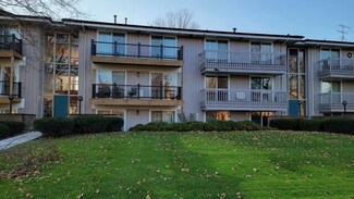 2615 Ridgecroft Dr SE Unit 101, Grand Rapids, MI 49546