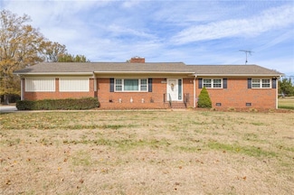 5009 Wainwright Rd, Mc Leansville, NC 27301