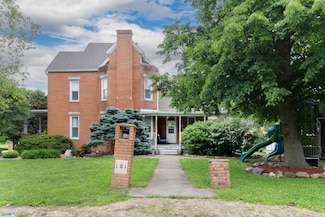 101 S Oak St, Lexington, IL 61753