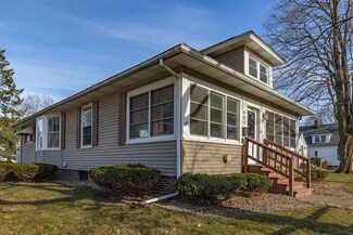 601 Division St, La Porte, IN 46350