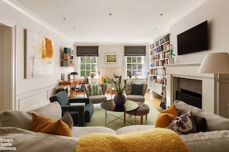 53 E 66th St Unit 2A, New York, NY 10065