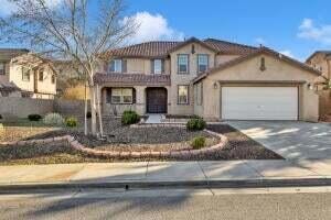 6808 Miramar Ln, Palmdale, CA 93551