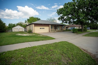 3334 S Seneca St, Wichita, KS 67217