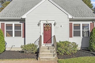 59 Santoro Rd, Worcester, MA 01606