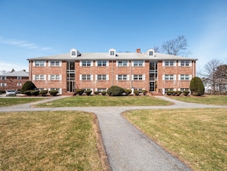 67 Fernview Ave Unit 2, North Andover, MA 01845