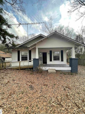 705 5th St, Bernice, LA 71222