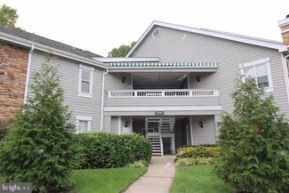 13081 Autumn Woods Way Unit 103, Fairfax, VA 22033