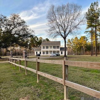 11976 Cox Ln, Clinton, LA 70722