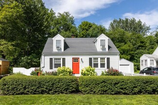 102 Irving St, Portland, ME 04103
