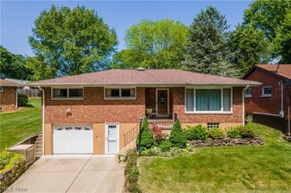 318 Patterson Ln, Weirton, WV 26062