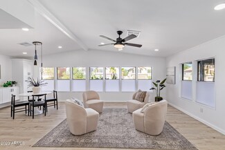 2233 E Behrend Dr Unit 4, Phoenix, AZ 85024