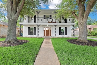 16107 Alta Mesa Dr, Houston, TX 77083